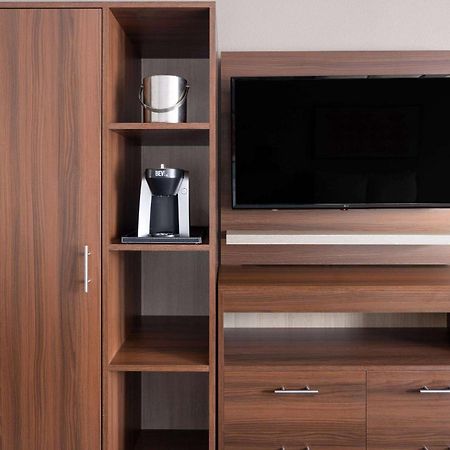 Hawthorn Extended Stay By Wyndham Columbia-Ft Jackson Buitenkant foto