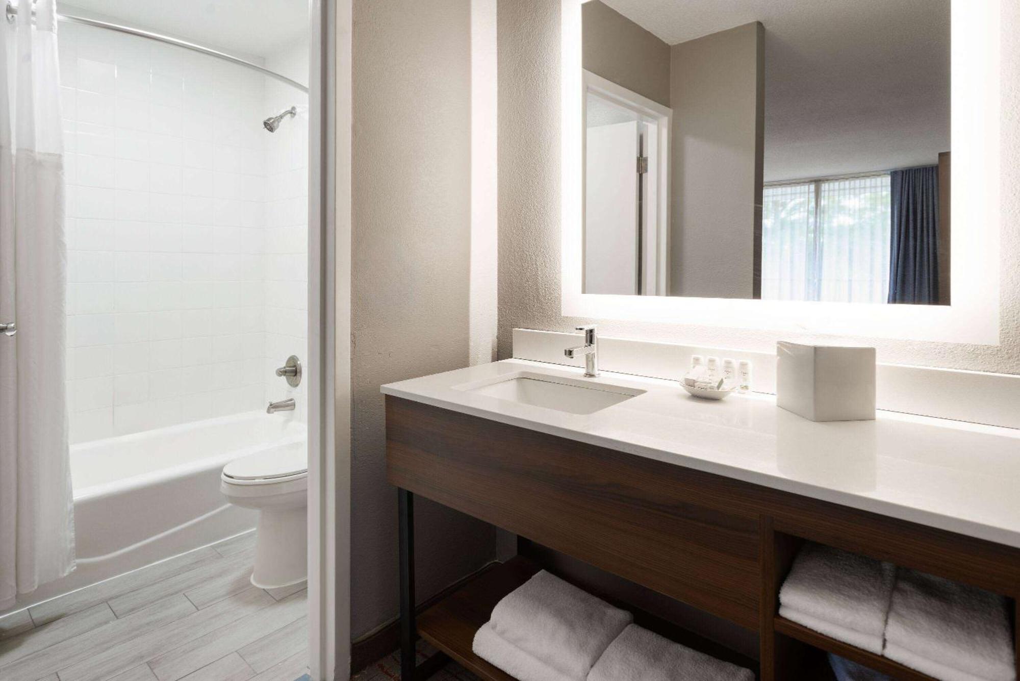 Hawthorn Extended Stay By Wyndham Columbia-Ft Jackson Buitenkant foto